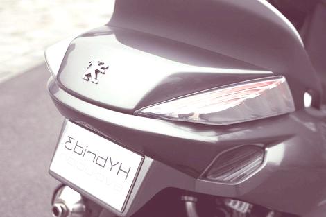 Peugeot HYbrid3 Evolution Concept chico1