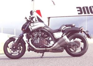 yamaha-v-max-lateral-derecho
